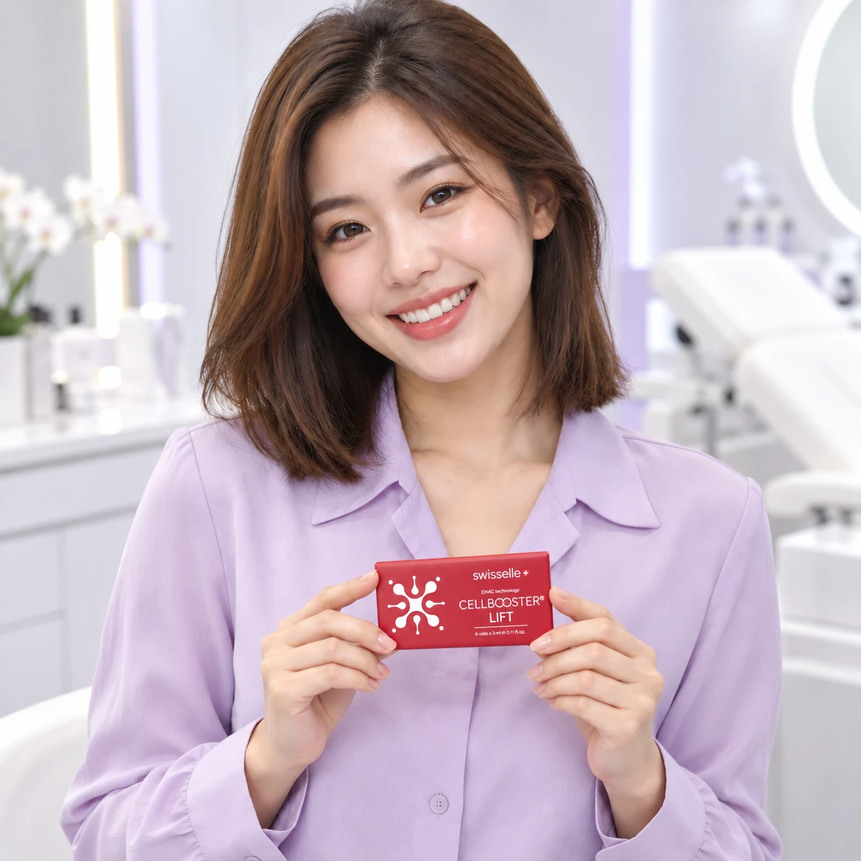 Adult model presenting Cellbooster Lift product