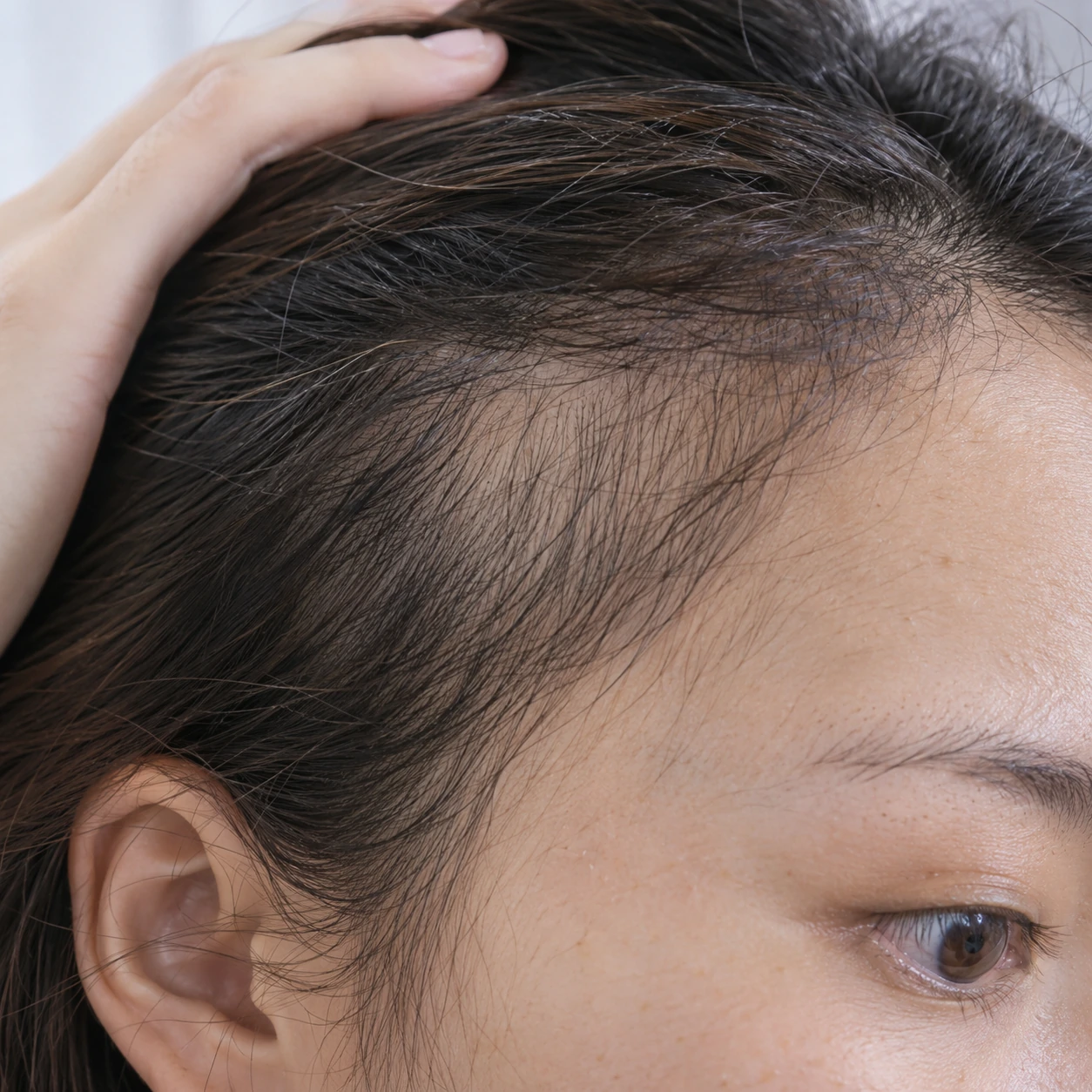 ARCHE Hair & Scalp Care — illustrative consultation photograph